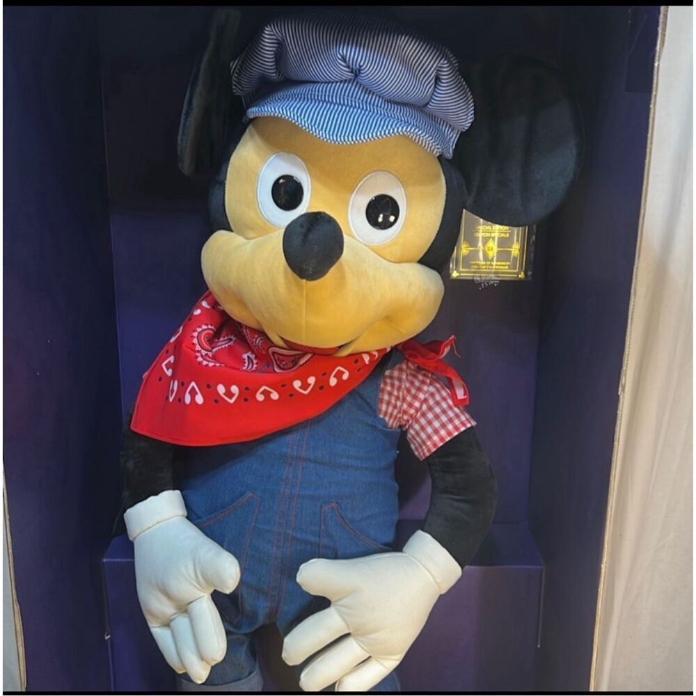 Disney Treasures Of The Disney Vault‎ Engineer Mickey 3 FT Tall Plush Doll NWB